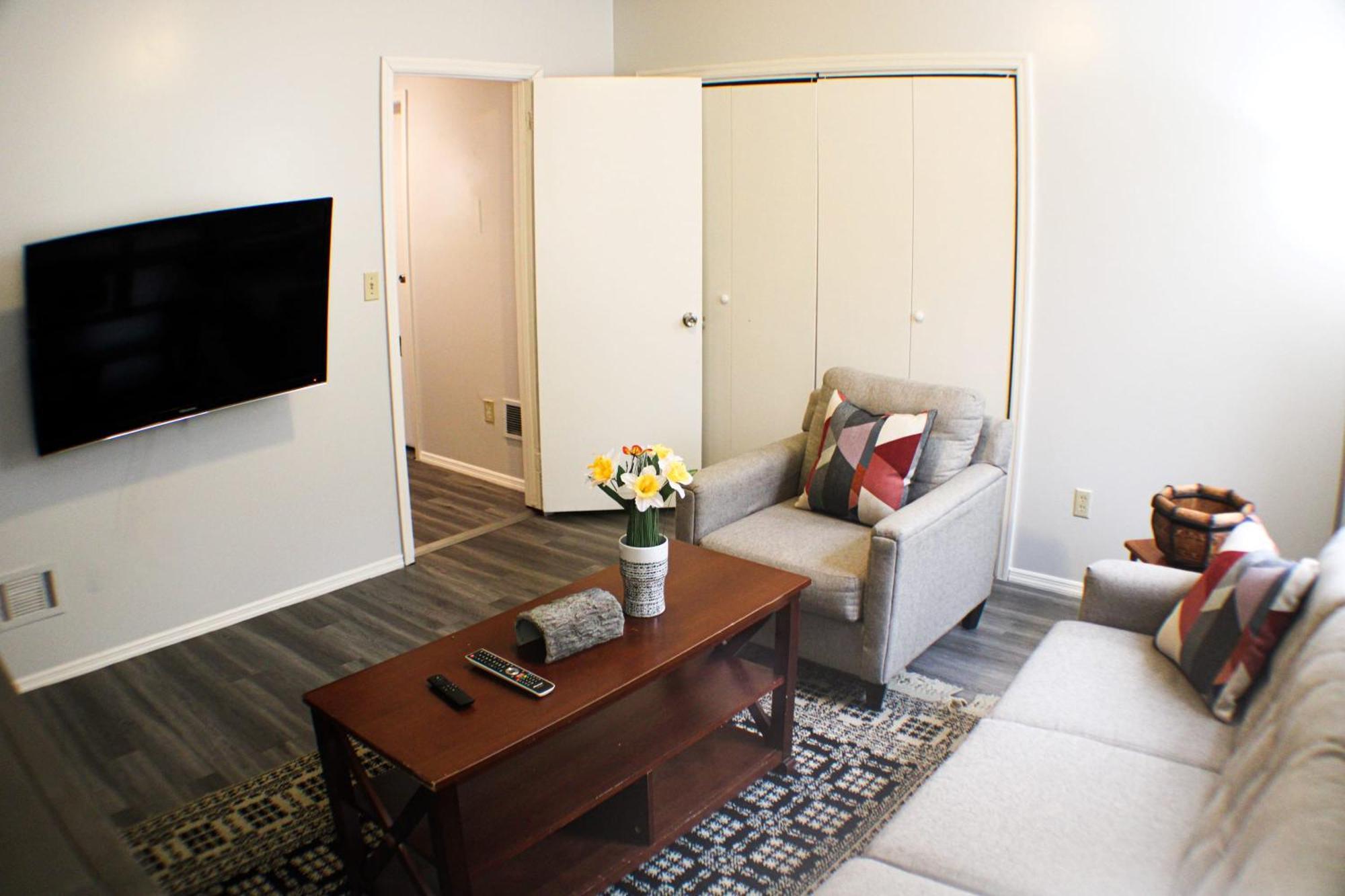 2 Bedroom East Carson Street Sanctuary Питсбърг Екстериор снимка