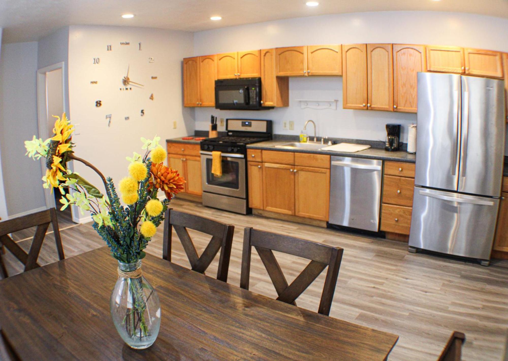 2 Bedroom East Carson Street Sanctuary Питсбърг Екстериор снимка